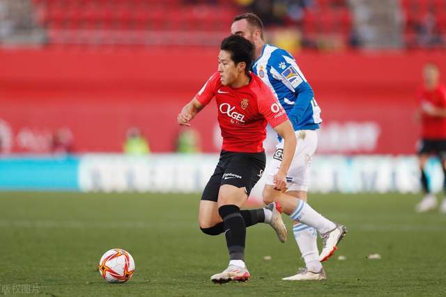 蔡康永因“台独”立场遭到封杀，蓝心湄巧妙切割